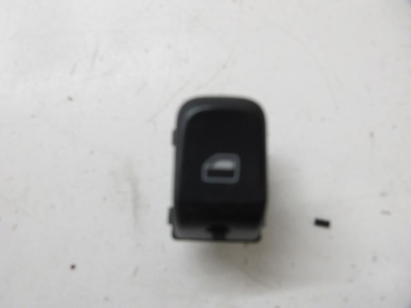 Interruttore lavacristalli posteriore sinistro AUDI A4 3 AVANT PHASE 1 BREAK Diésel - 1