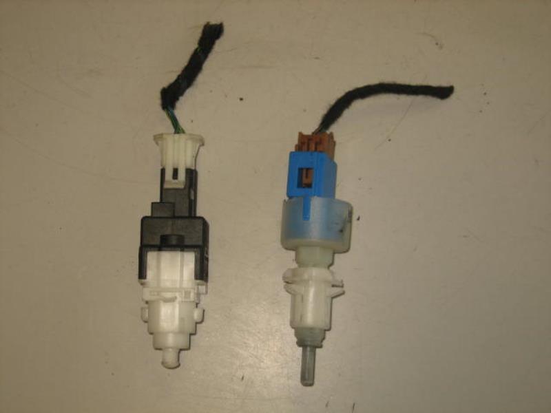 Contattore luce stop FIAT 500 2 PHASE 1 Diésel - 1