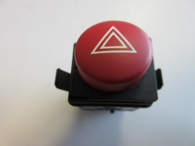 Bouton de warning SEAT IBIZA 3 PHASE 1 Diesel - 1