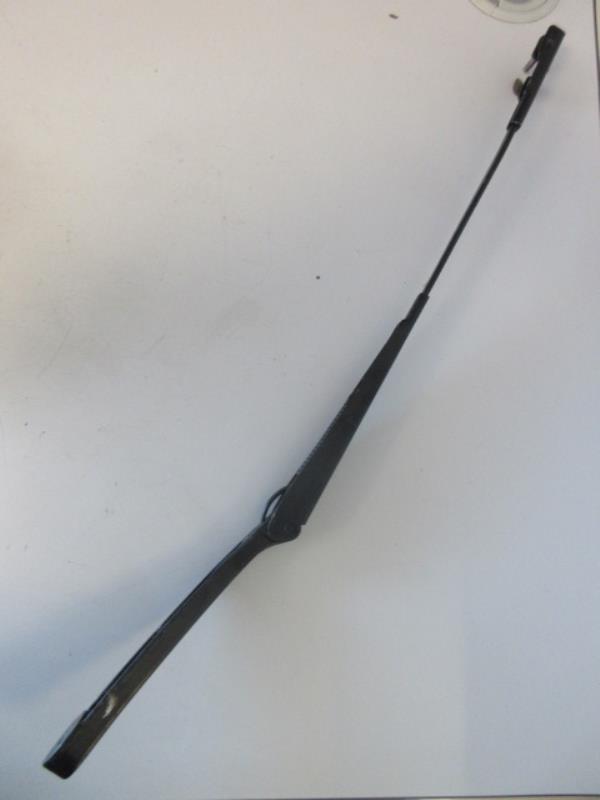Braccio tergicristallo anteriore destro VOLKSWAGEN POLO 4 PHASE 1 Diésel - 1