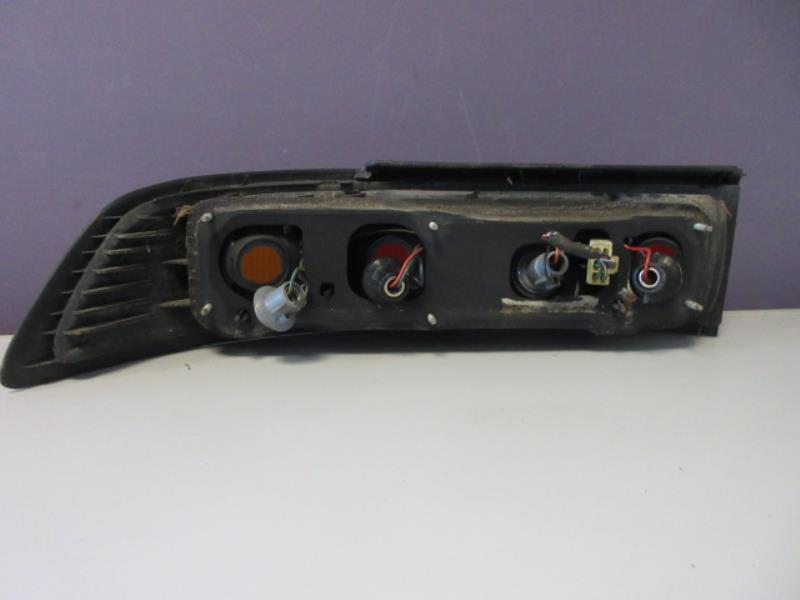 Fanale posteriore principale destro (luci) MAZDA 323 4 PHASE 1 Gasolina - 1