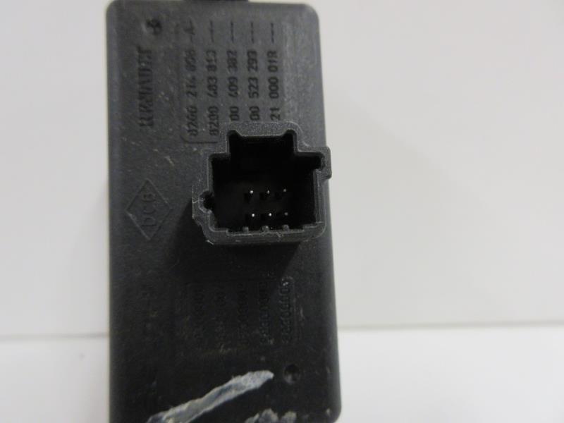 Bouton de warning RENAULT KANGOO 2 PHASE 1 Diesel - 1