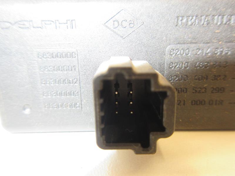 Bouton de warning RENAULT CLIO 3 PHASE 2 BREAK Diesel - 1