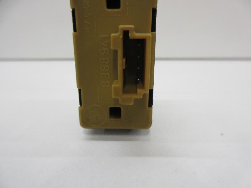 Interruttore lavacristalli anteriore destro BMW SERIE 3 E36 COMPACT Diésel - 1