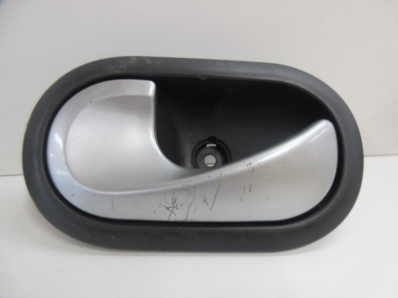 Maniglia interna anteriore sinistra RENAULT CLIO 3 PHASE 2 BREAK Diésel - 1