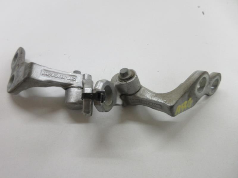 Charniere de porte arriere gauche FORD FOCUS 2 PHASE 2 Diesel - 1