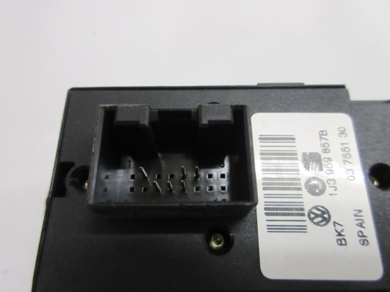 Interrupteur de leve vitre SEAT LEON 1 Diesel - 1