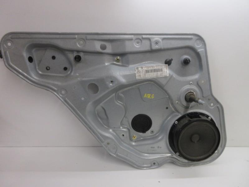 Alzacristalli manuale posteriore sinistro SEAT LEON 1 Diésel - 1