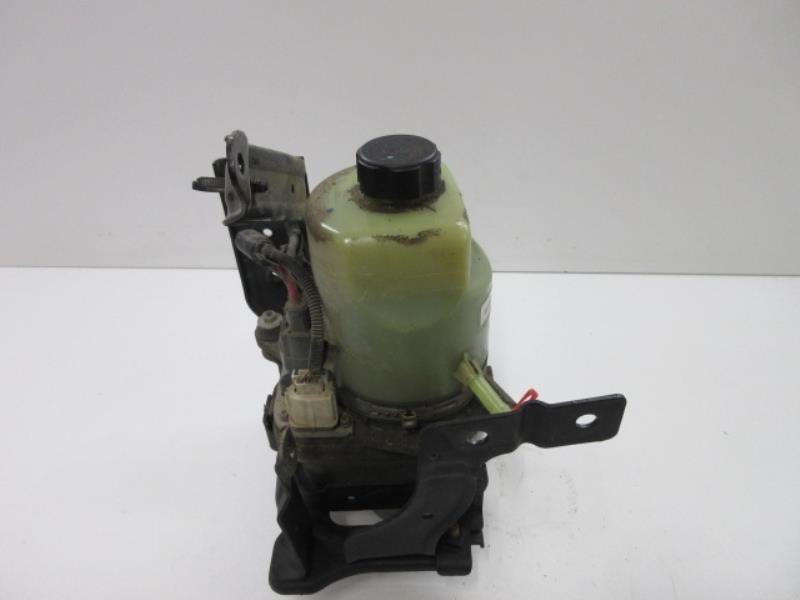 Pompe de direction FORD FOCUS 2 PHASE 2 Diesel - 1