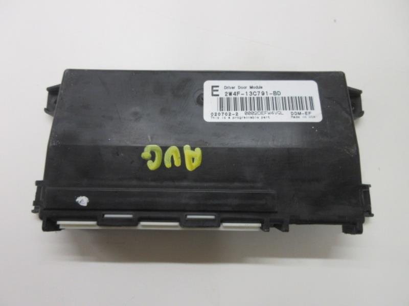 Boitier de centralisation JAGUAR S-TYPE PHASE 2 Essence - 1
