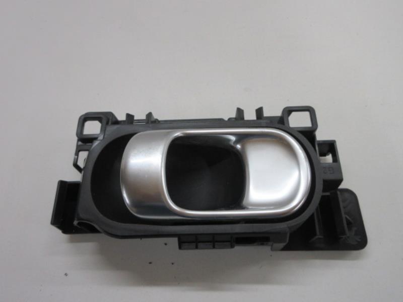 Maniglia interna anteriore sinistra CITROEN C4 CACTUS Diésel - 1