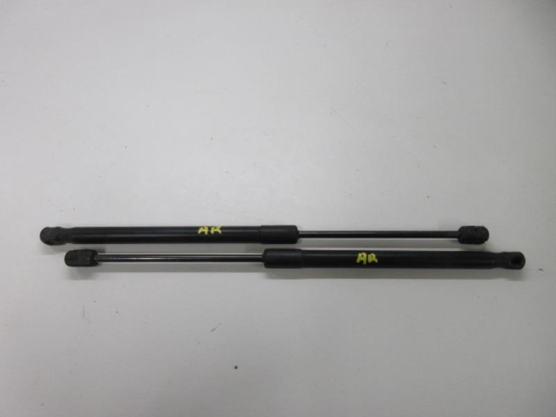 Verin de coffre SUZUKI SWIFT 3 Diesel - 1