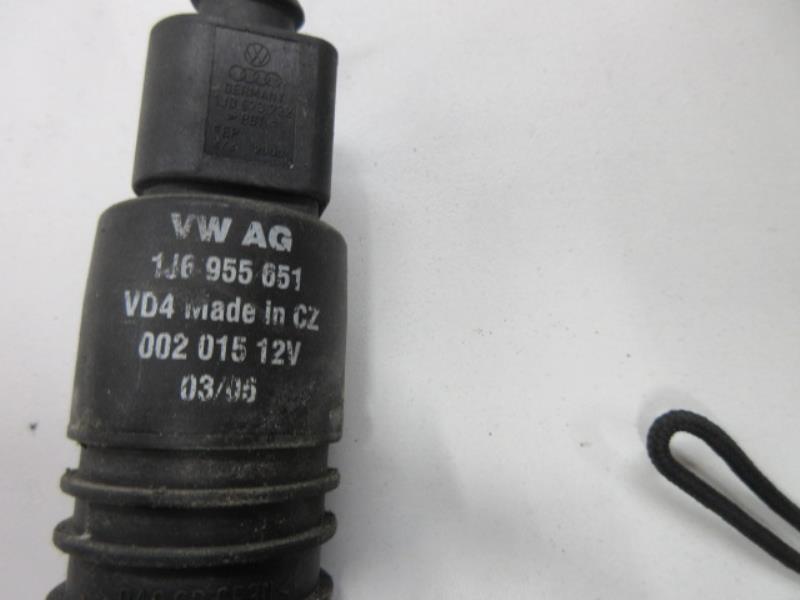 Pompa lavacristalli anteriore VOLKSWAGEN POLO 4 PHASE 1 Gasolina - 1