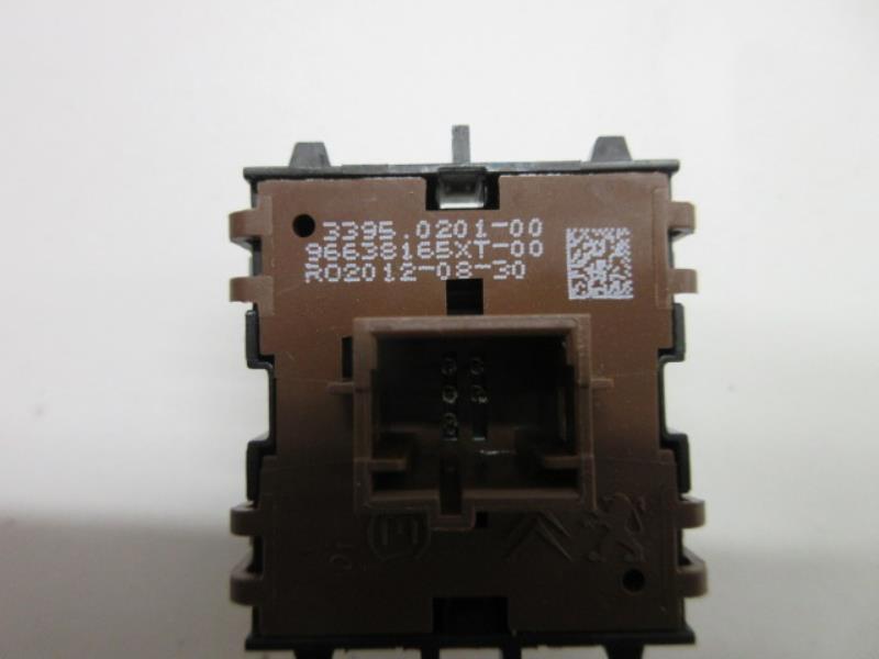 Commande GPS PEUGEOT 3008 1 PHASE 1 Diesel/Hybride - 1