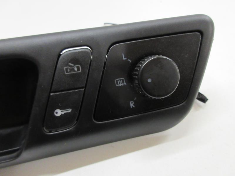 Commande retroviseurs VOLKSWAGEN POLO 4 PHASE 2 Diesel - 1