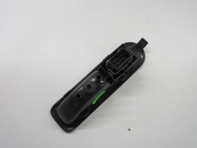 Interruttore lavacristalli posteriore destro RENAULT CLIO 3 PHASE 1 BREAK Diésel - 1