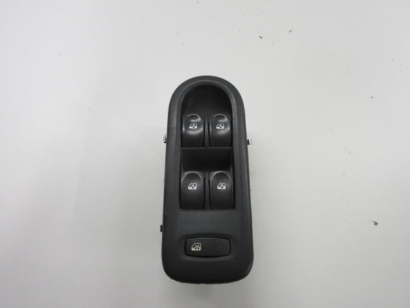 Interruttore lavacristalli anteriore sinistro RENAULT CLIO 3 PHASE 1 BREAK Diésel - 1