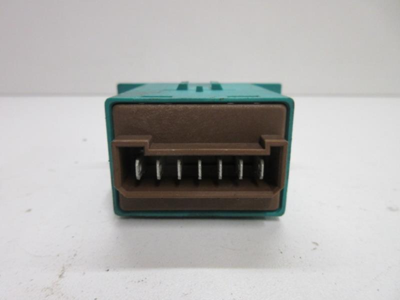Relais electrique PEUGEOT 406 COUPE Essence - 1