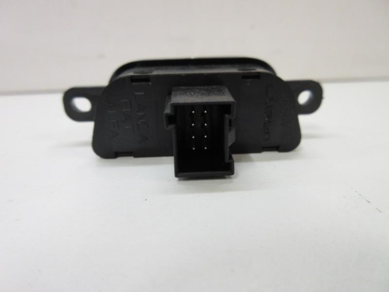 Bouton de warning ALFA ROMEO MITO PHASE 1 Diesel - 1