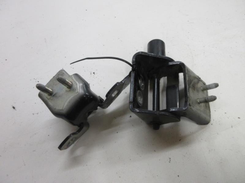 Cerniera portiera posteriore sinistra RENAULT CLIO 3 PHASE 1 Diésel - 1