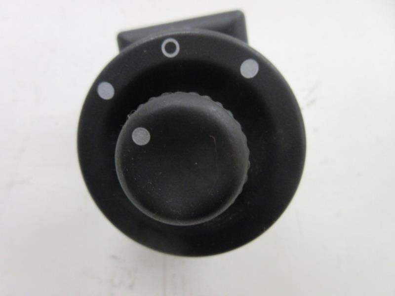 Commande retroviseurs RENAULT CLIO 3 PHASE 1 Diesel - 1