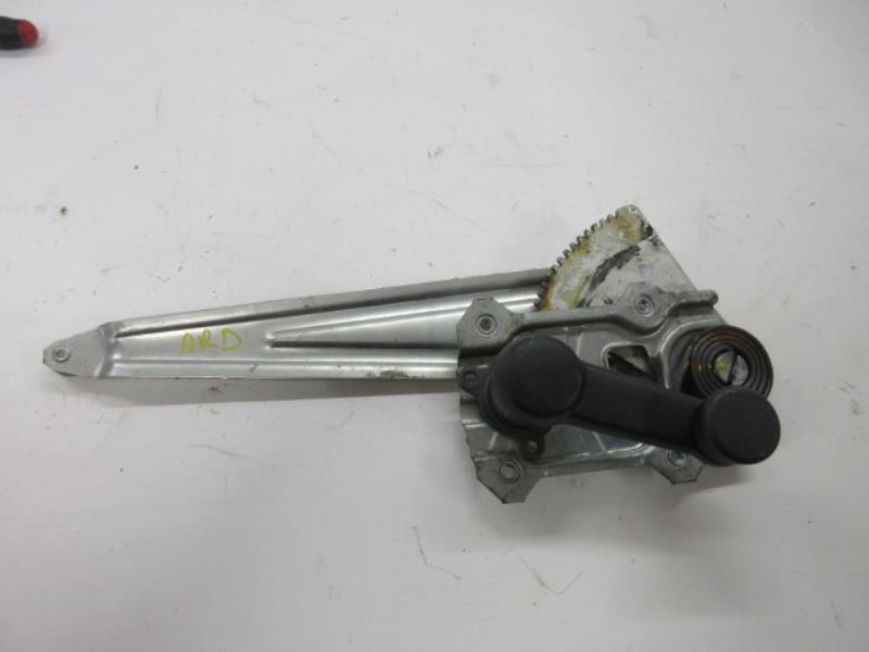 Alzacristalli manuale posteriore destro SUZUKI SWIFT 3 Diésel - 1