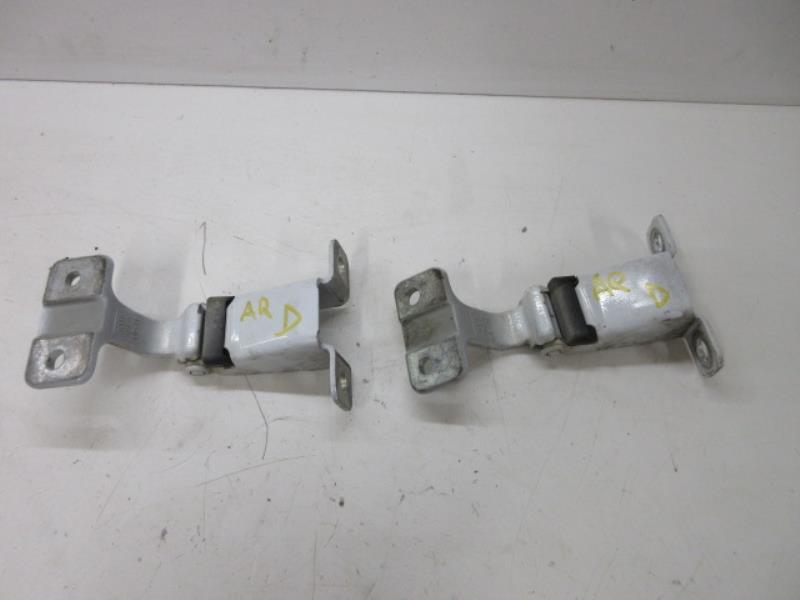 Cerniera porta bagagliaio destra RENAULT KANGOO 2 PHASE 1 Diésel - 1