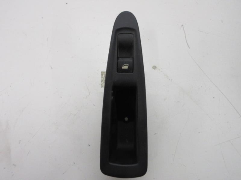 Interruttore lavacristalli posteriore destro CITROEN C4 1 PHASE 1 Diésel - 1