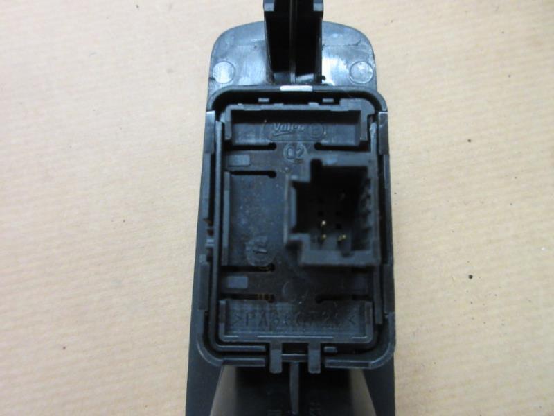 Interruttore lavacristalli posteriore destro RENAULT LAGUNA 3 PHASE 1 Diésel - 1