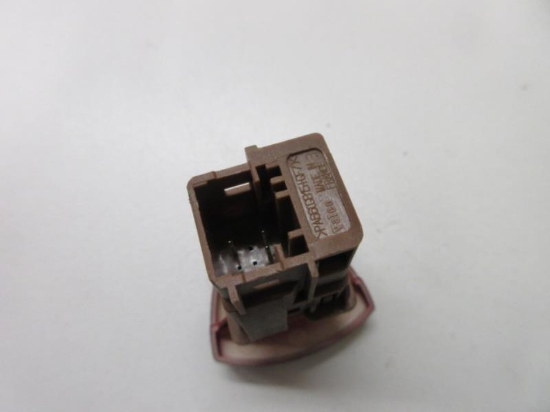 Bouton de warning CITROEN C8 Diesel - 1