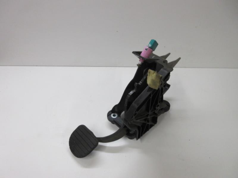 Pedale de frein RENAULT LAGUNA 3 PHASE 1 Diesel - 1