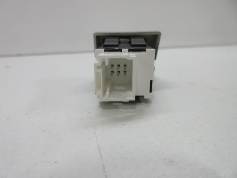 Bouton de warning PEUGEOT 508 1 PHASE 1 Diesel - 1