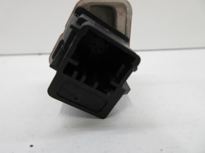 Bouton de warning PEUGEOT 607 PHASE 2 Diesel - 1