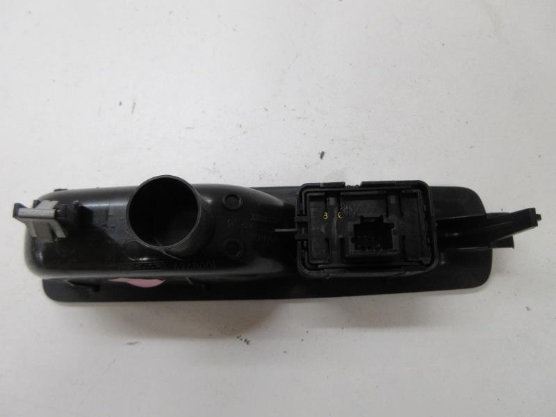 Interruttore lavacristalli posteriore sinistro RENAULT LAGUNA 3 PHASE 1 BREAK Diésel - 1