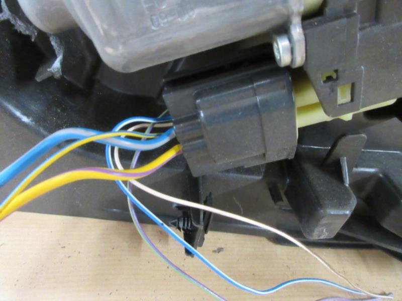 Alzacristalli elettrico anteriore sinistro FORD FIESTA 6 PHASE 1 Diésel - 1