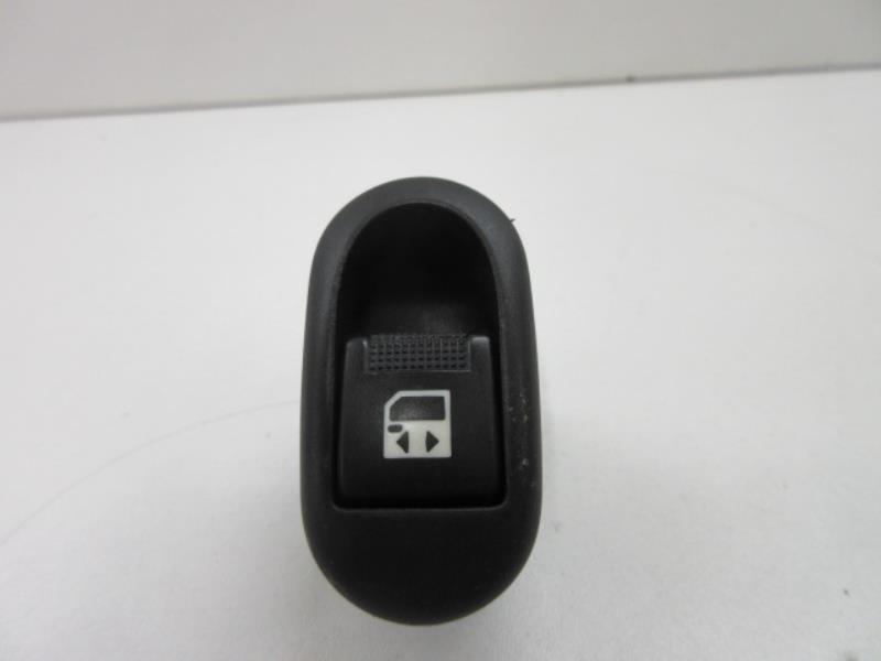 Bouton/Interrupteur PEUGEOT 1007 Diesel - 1