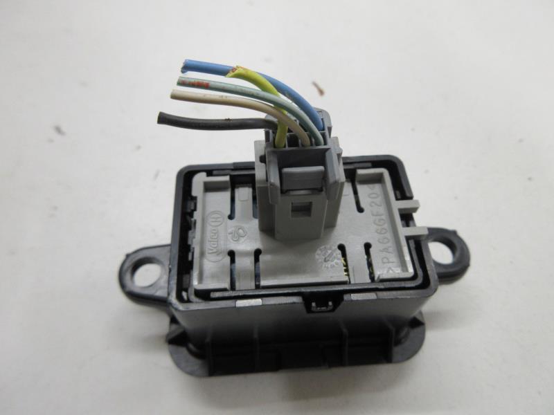 Bouton/Interrupteur RENAULT MEGANE 3 PHASE 1 Diesel - 1