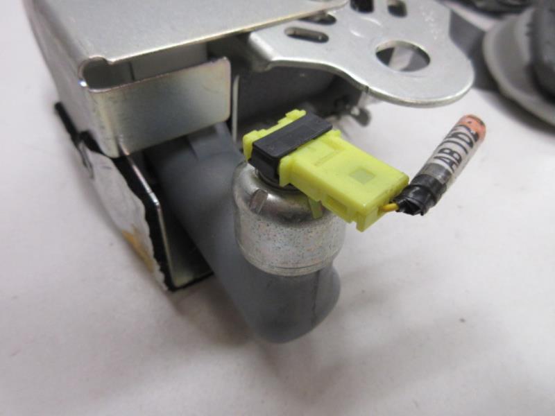 Cintura di sicurezza anteriore destra TOYOTA PRIUS 2 Gasolina/Híbrido - 1