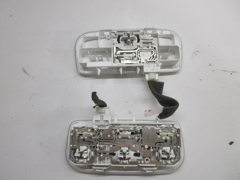 Eclairage de plafonnier RENAULT MEGANE 3 PHASE 1 Diesel - 1