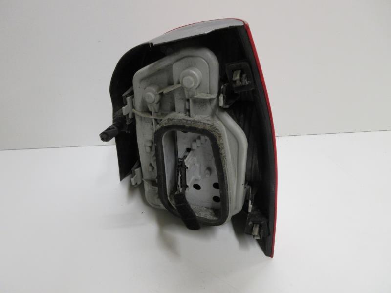 Fanale posteriore principale sinistro (luci) VOLKSWAGEN POLO 4 PHASE 1 Diésel - 1