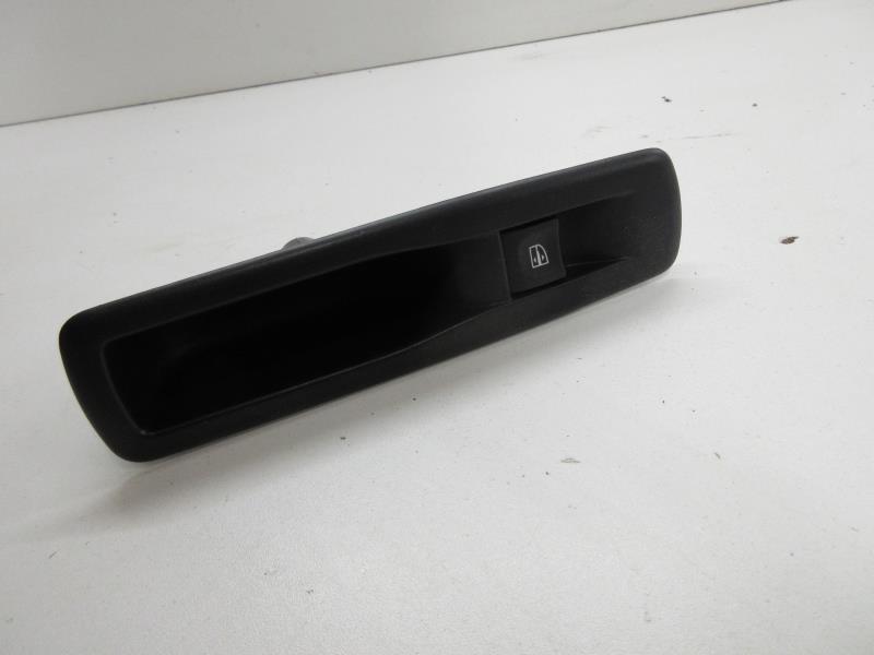 Interruttore lavacristalli posteriore destro RENAULT MEGANE 3 PHASE 1 Diésel - 1