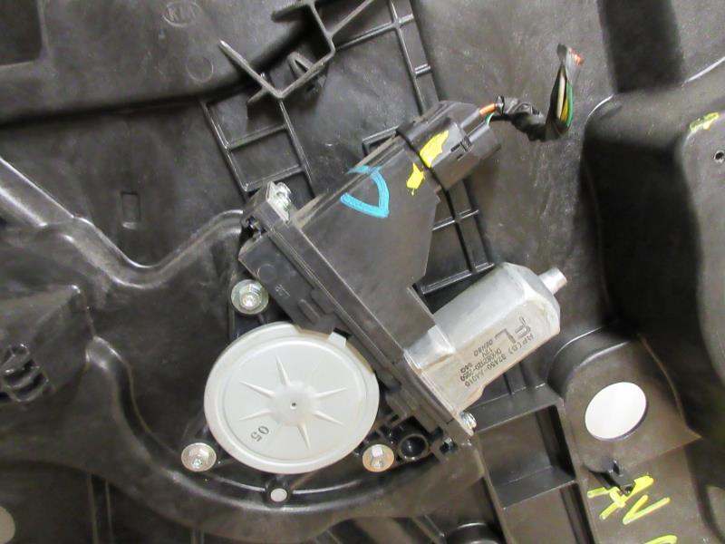 Alzacristalli elettrico anteriore sinistro KIA CARENS 4 PHASE 1 Diésel - 1