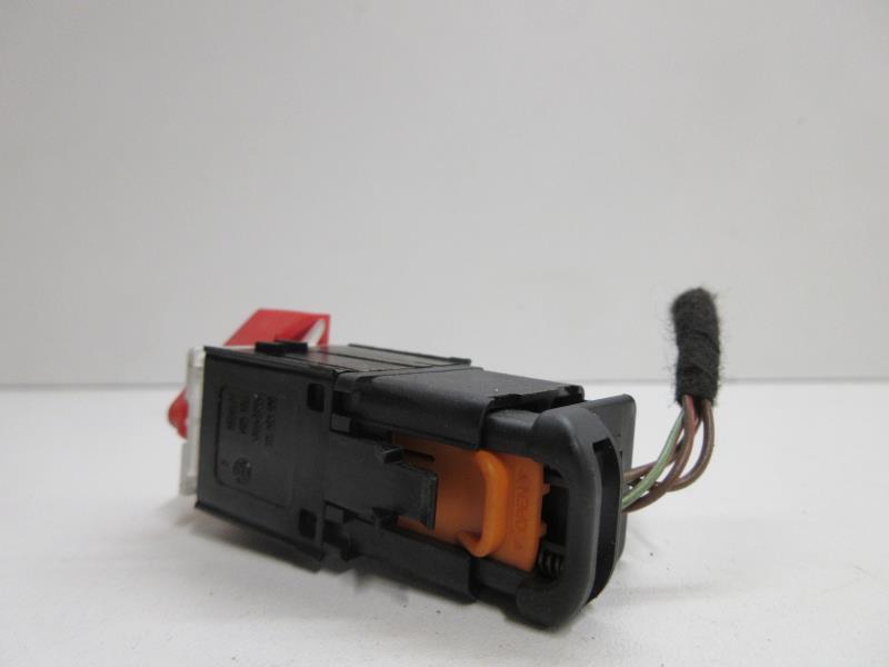 Interruttore luci emergenza VOLKSWAGEN TOURAN 1 PHASE 1 Diésel - 1