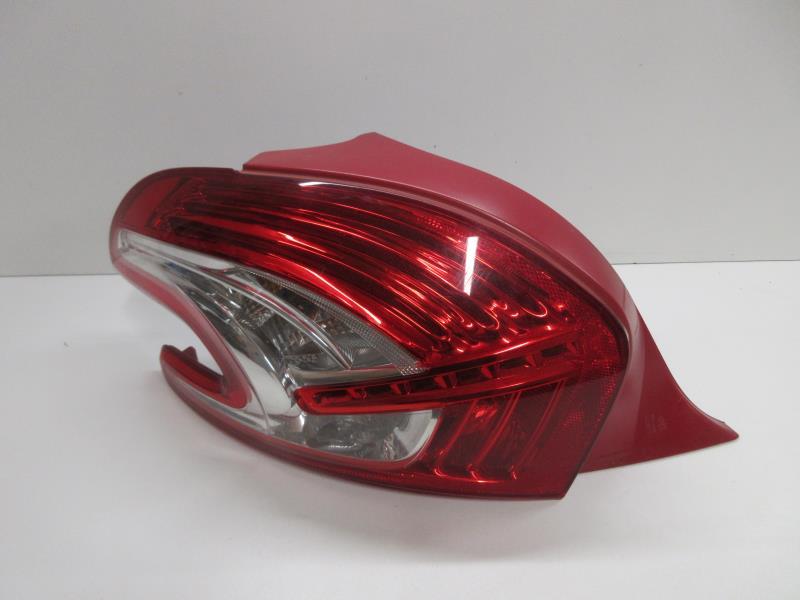Fanale posteriore principale sinistro (luci) PEUGEOT 208 1 PHASE 1 Diésel - 1