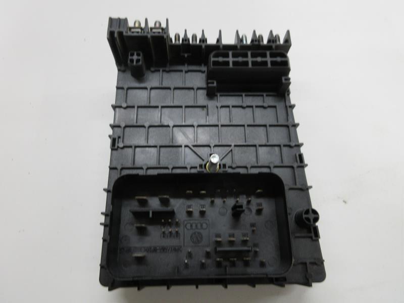 Boitier servitude moteur (BSM) VOLKSWAGEN PASSAT 6 BREAK Diesel - 1