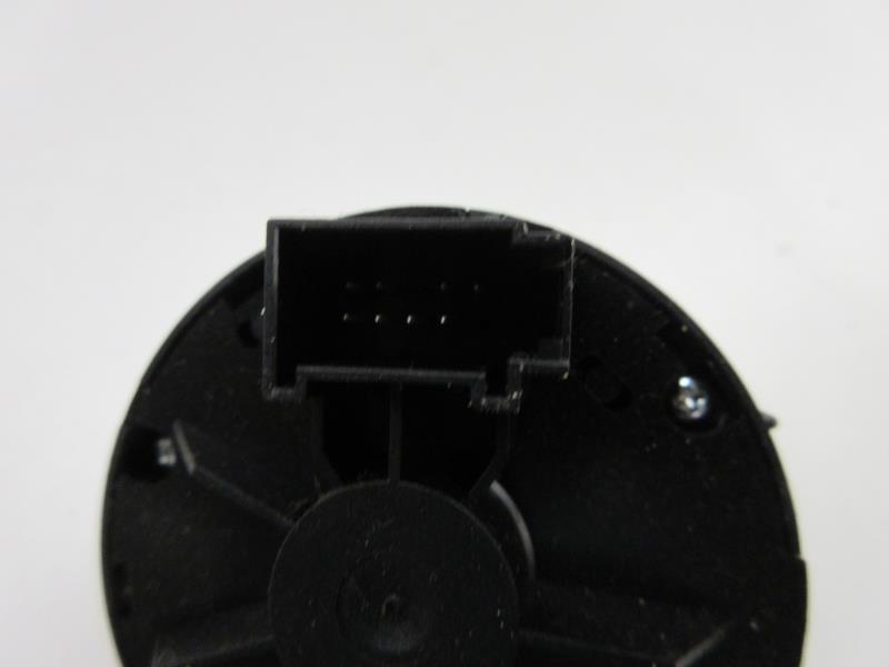 Commande de phare AUDI A6 3 AVANT PHASE 1 BREAK Diesel - 1