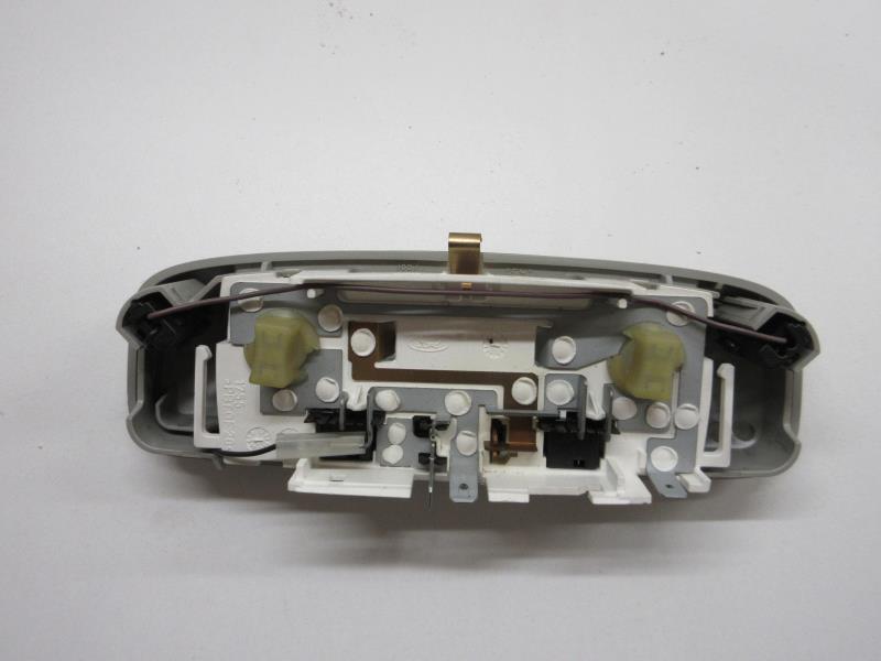 Eclairage de plafonnier FORD MONDEO 3 PHASE 1 BREAK Diesel - 1
