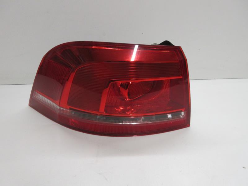 Fanale posteriore principale sinistro (luci) VOLKSWAGEN PASSAT 6 BREAK Diésel - 1
