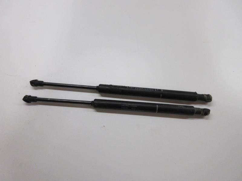 Verin de capot ALFA ROMEO GT COUPE Diesel - 1