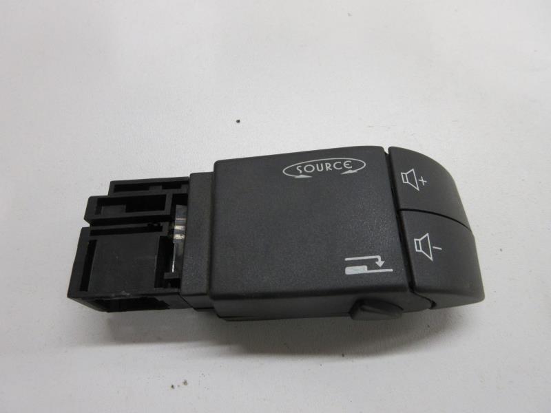 Commande autoradio RENAULT TWINGO 2 PHASE 1 Diesel - 1